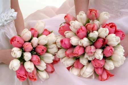 Pink Wedding Flowers | Moyses Stevens